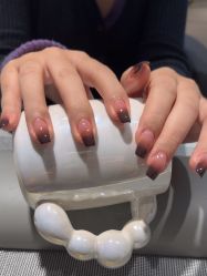 -丽心自助美甲美睫