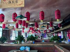 -鱼窝棚柴火铁锅炖(富山屯店)