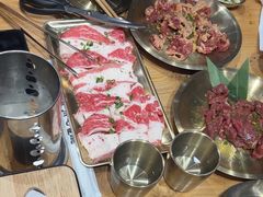 -青瓦餐厅·生鱼片·韩园烤肉(西塔店)