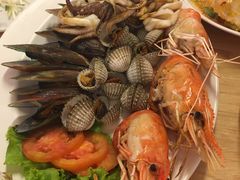 -J Daeng Seafood