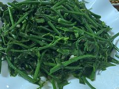 炒五指山野菜-翡翠老鸭店