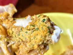 -BHC炸鸡(明洞总店)