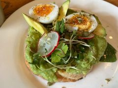 牛油果酱-Egg•Allday Brunch(襄阳北路店)