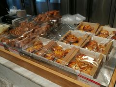 -罗森尼娜(德思勤店)