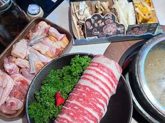 -芸山季·云南野生菌火锅(人民广场来福士店)