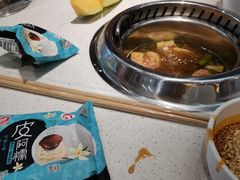 -龍歌自助小火锅(市南金茂湾店)