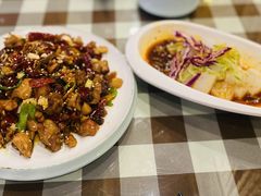 -丝路天山酒店(国际大巴扎店)