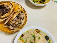 烧饼夹肉-洪峰浩老北京烧饼夹肉(角门路店)