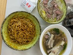 -雪花龙吊龙牛肉面(三山街店)