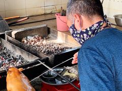 -黄记四更烤乳猪店