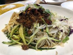 -六泰居·尔滨地标·东北菜(泰山路店)