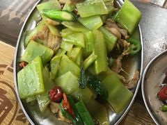 莴笋炒肉饭-川湘记