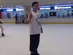 -奥山冰场(奥山世纪城店)