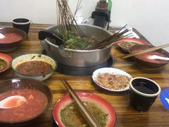 -咏勝锑锅麻辣烫(净居寺路总店)