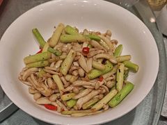 -辛香味烧鱼馆·非遗技艺·排骨红烧肉(光谷医药园店)
