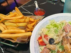 -DEEP·美式餐吧(五棵松华熙LIVE店)