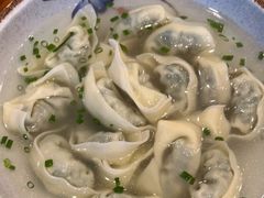 菜肉馄饨-侬佳蒸菜馆(听潮店)