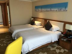 -武汉武昌站街道口华美达安可酒店