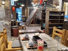 -破瓦寒窑·地摊烤羊排