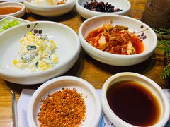 -草家酱蟹炭火烤肉店(珲春南路一店)