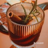 喝杯热红酒吧