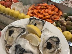 -广州万富希尔顿酒店·感趣自助餐厅·金秋蟹宴生蚝海鲜刺身