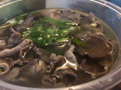 -大众跷脚牛肉馆·非遗传承单位(峨眉山店)