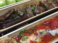 -胡须哥网红竹筒菜