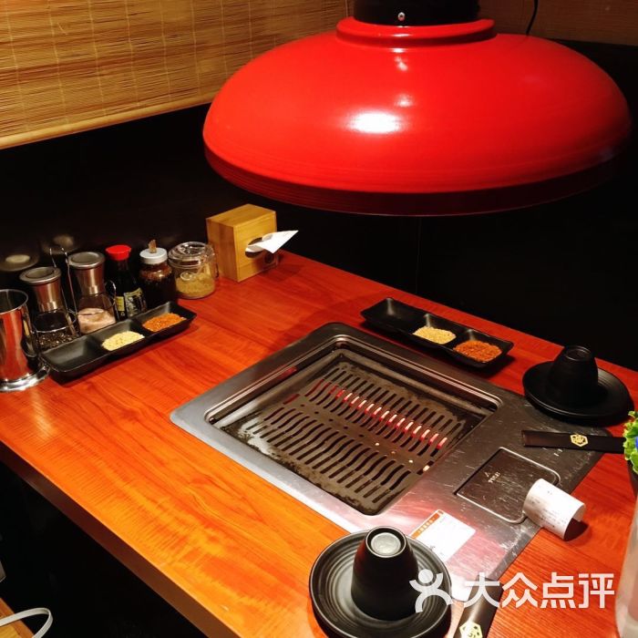 藏炭烧肉屋(鹭洲里店)餐具摆设图片 - 第1张