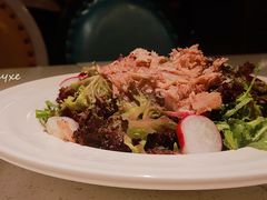 金枪鱼海鲜沙拉-汤姆家的牛排意面披萨(新城市广场店)