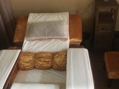 -耳语轻风专业采耳馆(古北花世界商业广场店)