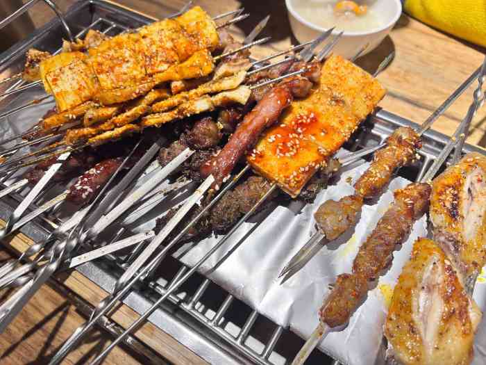 成为第一个点赞的人1孤独的肌肉男2022年3月23日打分1987不只是一家串