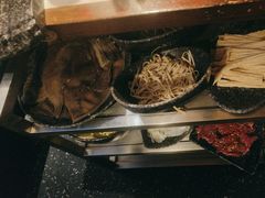 -哥老官重庆美蛙鱼头(龙湖杭州金沙天街店)