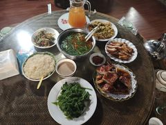 -岩保农家乐