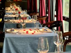 -弦月窗LUNETTE BY AMANDA(复兴路店)