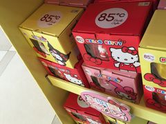 -85度C(生甜甜圈研究工坊·上海松江人民北路店)