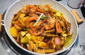 Signature Chicken Feet and Shrimp Pot