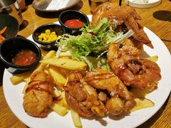 炸鸡拼盘-机器人火炉披萨(爱琴海店)