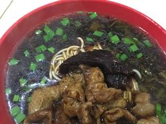 -小龙大肉面馆