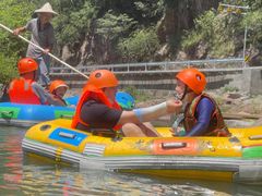 -安吉龙王山峡谷漂流