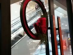 -星巴克(上海虹桥新天地二店)