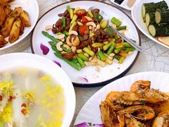 石岐乳鸽-轩记海鲜餐厅·四十五年老字号·经典粤菜(西区彩虹店)