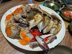 -BHC炸鸡(明洞总店)