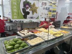 咸蛋黄肉松青团-常州糕团店(北大街新世纪商城店)