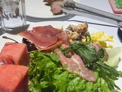 牛油果混合生菜色拉配以炸面角-拉蒂娜·巴西牛排馆 Latina·Brazilian Steakhouse(陆家嘴旗舰店)