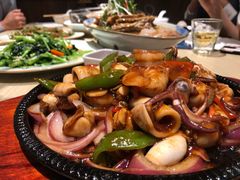 铁板三鲜-小船渔村•大连菜•大连焖鱼(黄河路店)