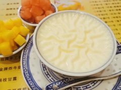 -广信牛奶甜品世家(台东店)