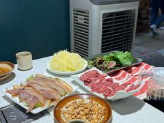 -贵府酸汤牛肉火锅·贵州老字号(飞山街店)