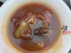 -蔼若春.传承三十年云南菜(金碧公园店)