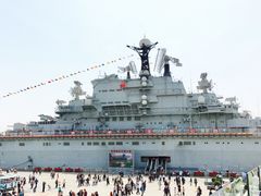 游乐设施-泰达航母主题公园